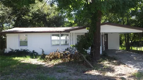 13 W Lemon St, Beverly Hills, FL 34465