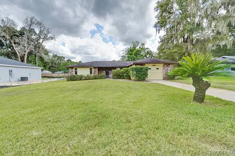 6340 E Rector St, Inverness, FL 34452