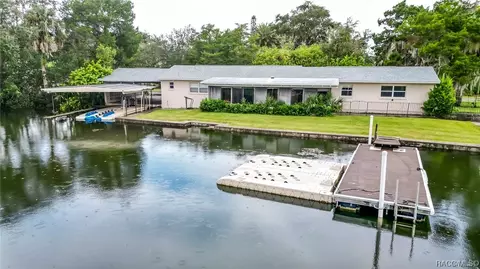1085 N Crescent Pt, Crystal River, FL 34429
