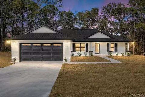 10151 N Athenia Dr, Citrus Springs, FL 34434