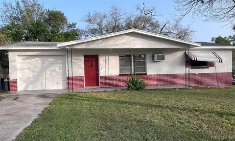 39 S Barbour St, Beverly Hills, FL 34465