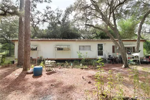 16551 Jetson Dr, Spring Hill, FL 34610 photo 2