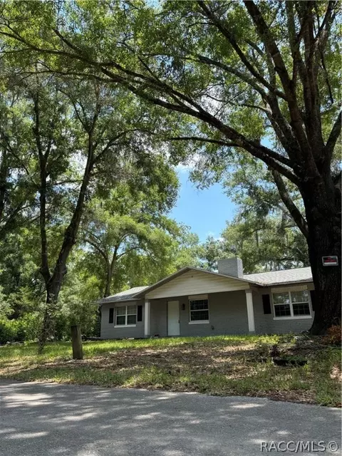 6588 W Gannet Pl, Crystal River, FL 34429