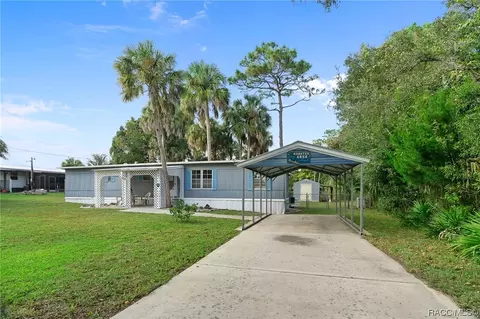 8587 W Dixieland St, Homosassa, FL 34448