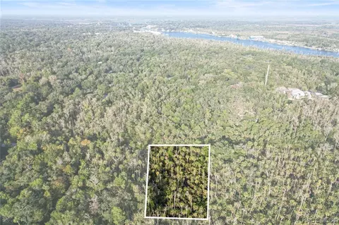 10224 W Virginia St, Homosassa, FL 34448