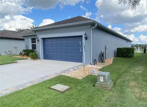 9512 SW 70th Loop, Ocala, FL 34481 photo 4
