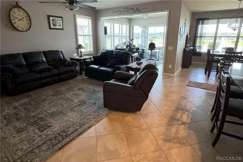 9512 SW 70th Loop, Ocala, FL 34481 photo 8