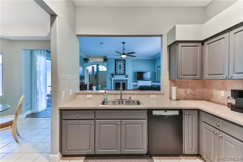 428 W Cobblestone Loop, Hernando, FL 34442 photo 11