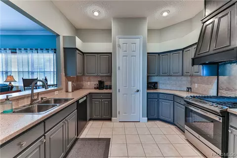 428 W Cobblestone Loop, Hernando, FL 34442 photo 9