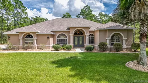 4028 W Alamo Dr, Beverly Hills, FL 34465