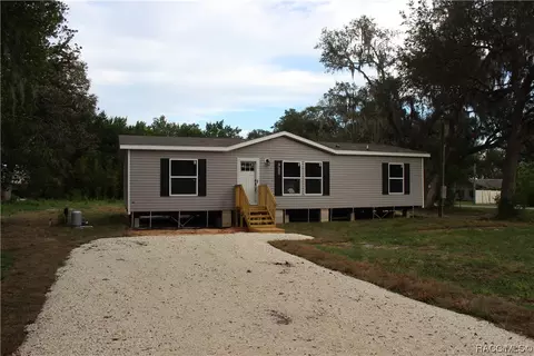 2829 N Lakefront Dr, Hernando, FL 34442