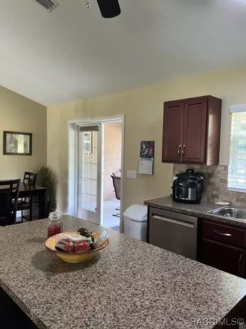 1517 E Cleveland St, Hernando, FL 34442 photo 3