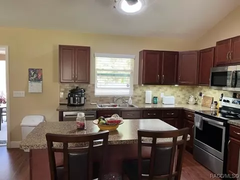 1517 E Cleveland St, Hernando, FL 34442 photo 5