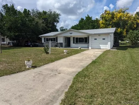 90 S Lincoln Ave, Beverly Hills, FL 34465