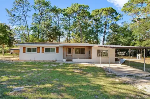 7401 W Turkeyneck Ct, Homosassa, FL 34448