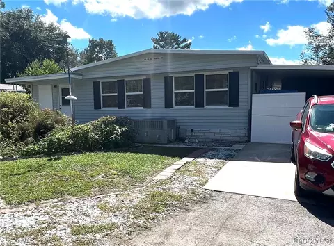 10008 E Bluegill Ct, Inverness, FL 34450