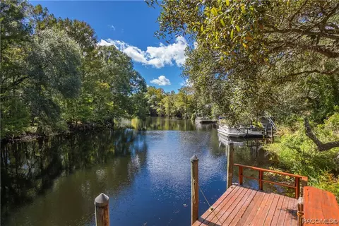 2190 E Shoshoni Ct, Dunnellon, FL 34434