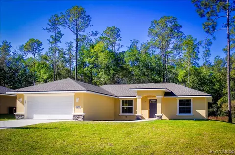8972 N Stern Way, Citrus Springs, FL 34434