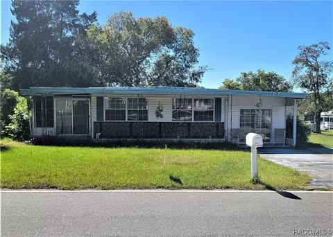 8017 Highpoint Blvd, Brooksville, FL 34613