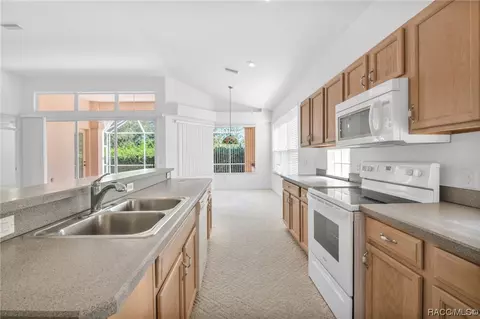Kitchen - 547 W Doerr Path, Hernando, FL 34442 photo 3 of 3