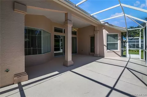 Exterior - 547 W Doerr Path, Hernando, FL 34442 photo 7 of 15