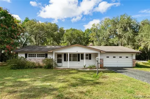 12 N Braemar Dr, Inverness, FL 34450