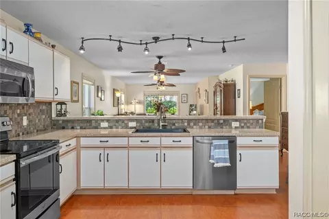 6227 W Glynborne Loop, Crystal River, FL 34429 photo 12