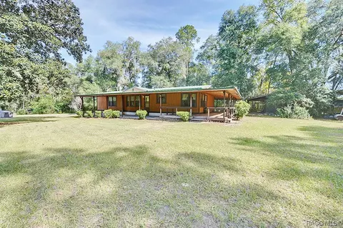 3790 E Camelot Pl, Hernando, FL 34442