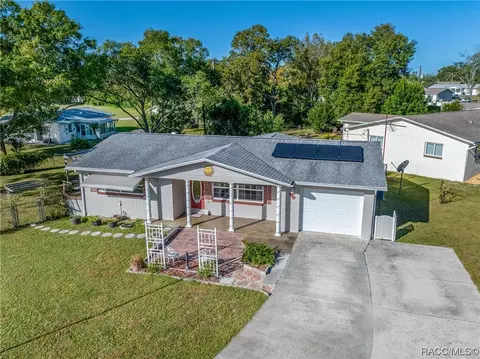 300 S Barbour St, Beverly Hills, FL 34465