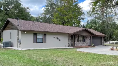 8040 E Decatur Ct, Floral City, FL 34436