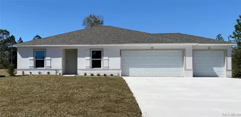 9748 N Vaughn Dr, Citrus Springs, FL 34434