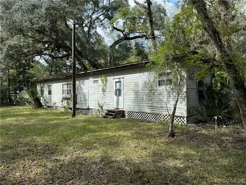 6209 E Sioux Canal Dr, Hernando, FL 34442