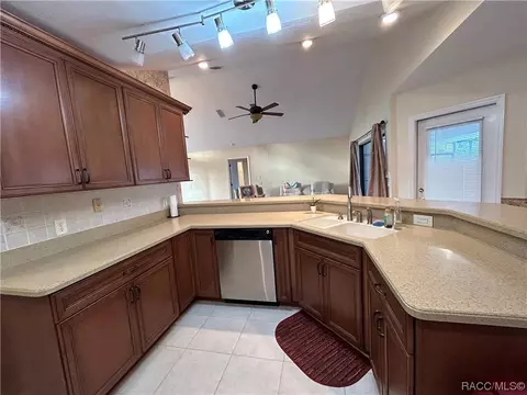 1285 N Hambletonian Dr, Hernando, FL 34442 photo 3