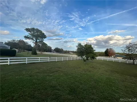 1285 N Hambletonian Dr, Hernando, FL 34442 photo 9