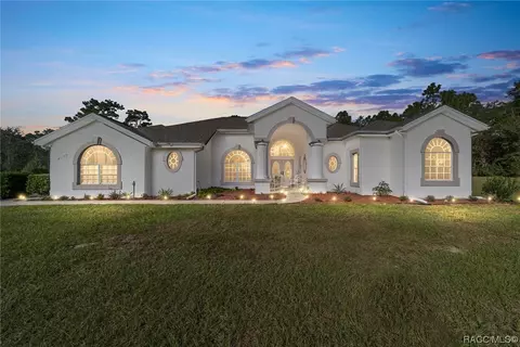 2130 S Coleman Ave, Homosassa, FL 34448
