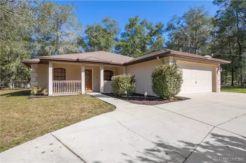 6673 E Suburban Ln, Floral City, FL 34436