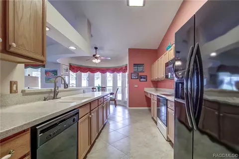805 E Falconry Ct, Hernando, FL 34442 photo 13