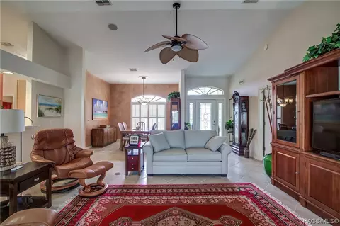 805 E Falconry Ct, Hernando, FL 34442 photo 9