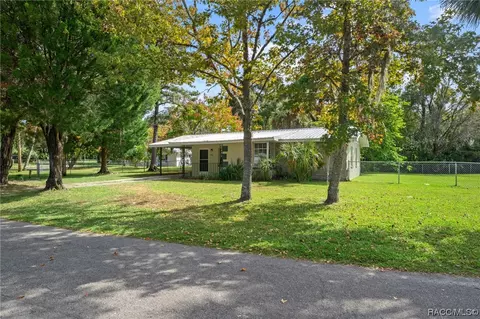 10780 W Spring Cir, Crystal River, FL 34428