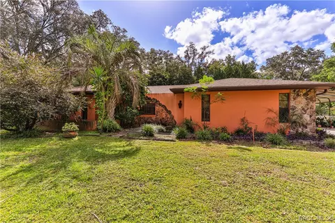 6170 W Woodside Cir, Crystal River, FL 34429