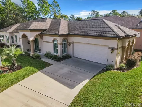 2 Weeping Willow Ct #8, Homosassa, FL 34446