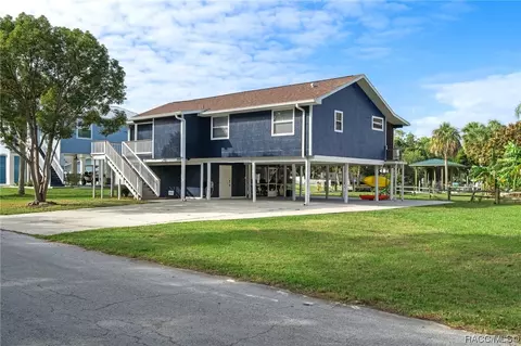 2642 N Regatta Pt, Crystal River, FL 34429