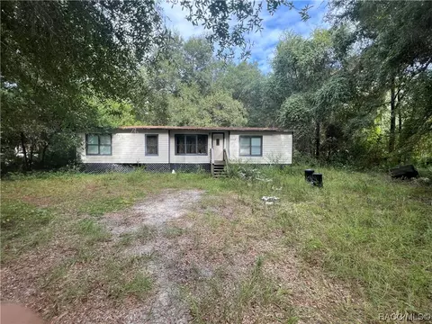 2717 N Crede Ave, Crystal River, FL 34428