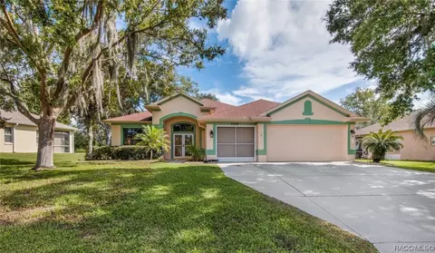 5658 W Hunters Ridge Cir, Lecanto, FL 34461