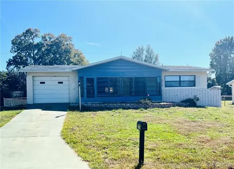 61 S Monroe St, Beverly Hills, FL 34465