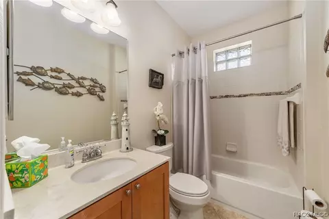 Bath - 8635 SW 83rd Loop, Ocala, FL 34481 photo 3 of 3