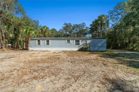 35 Lori St, Inglis, FL 34449 photo 3