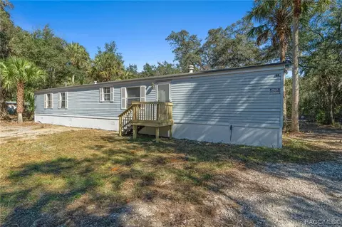 35 Lori St, Inglis, FL 34449 photo 5