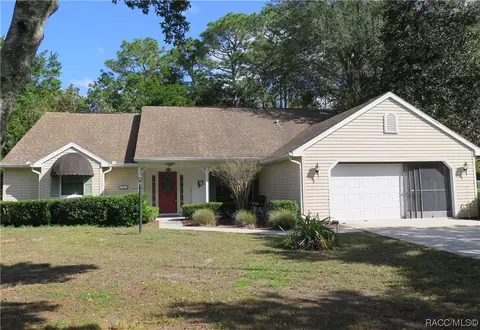 15 Dahoon Ct N, Homosassa, FL 34446