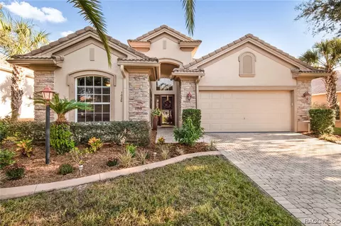 1020 W Rollingwood Ct, Hernando, FL 34442